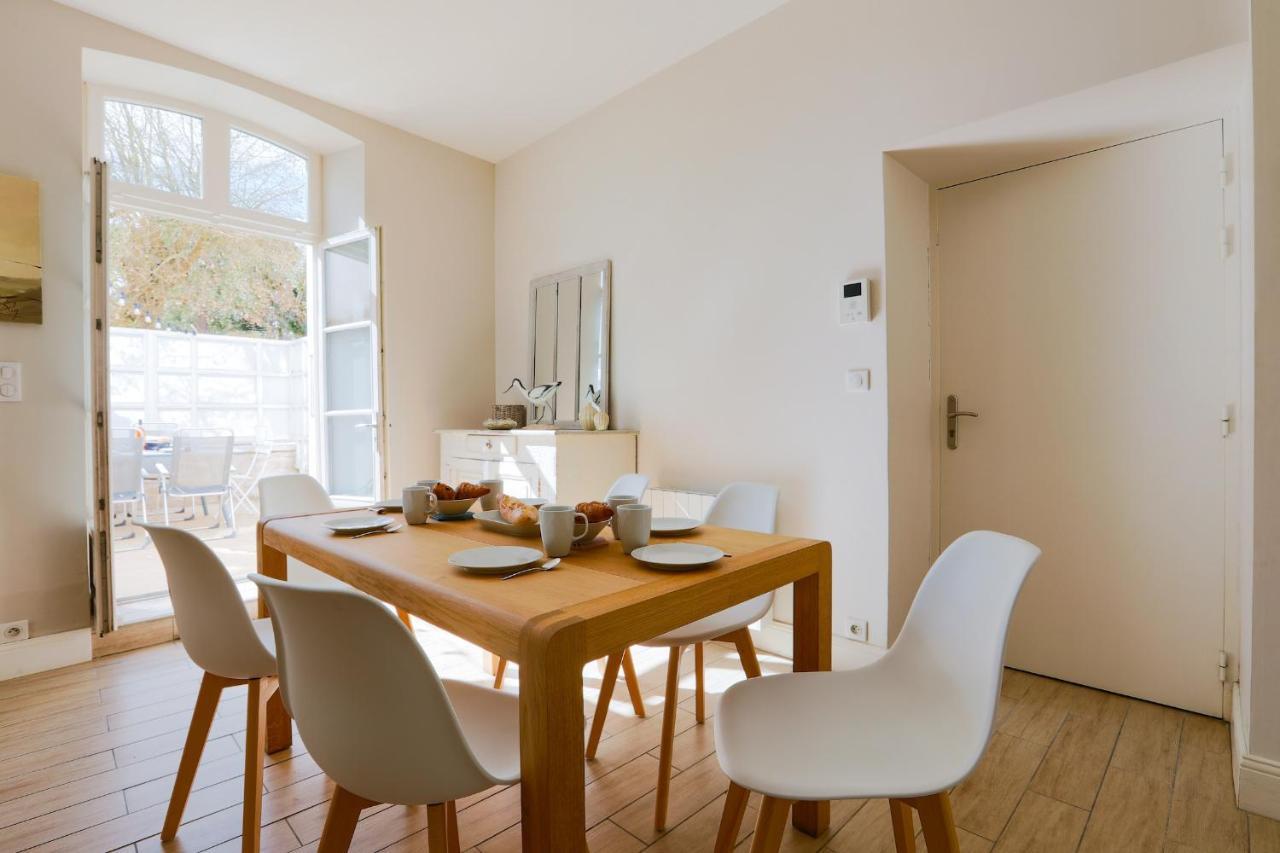 Duplex Joliment Decore Et Sa Cour Ensoleillee Saint-Martin-de-Ré 외부 사진